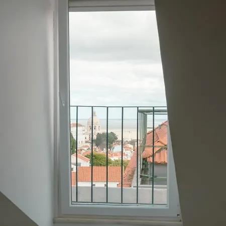 Charming 2br Steps From Castelo De S. Jorge | By Airnest Apartmán *