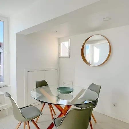 Charming 2br Steps From Castelo De S. Jorge | By Airnest Apartment *
