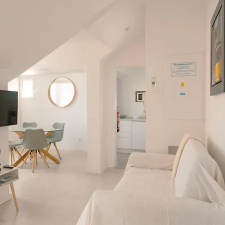 Charming 2br Steps From Castelo De S. Jorge | By Airnest Lisbon