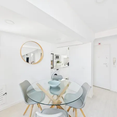 Charming 2br Steps From Castelo De S. Jorge | By Airnest Appartamento *